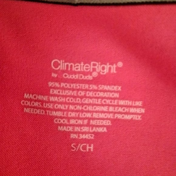 NEW ClimateRight by Cuddl Duds Women’s Woven Twill V-Neck Scrub Top Small - Picture 7 of 13
